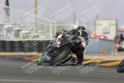 media/Oct-29-2022-CVMA (Sat) [[14c0aa3b66]]/Race 8 Supersport Middleweight/Folder 2/